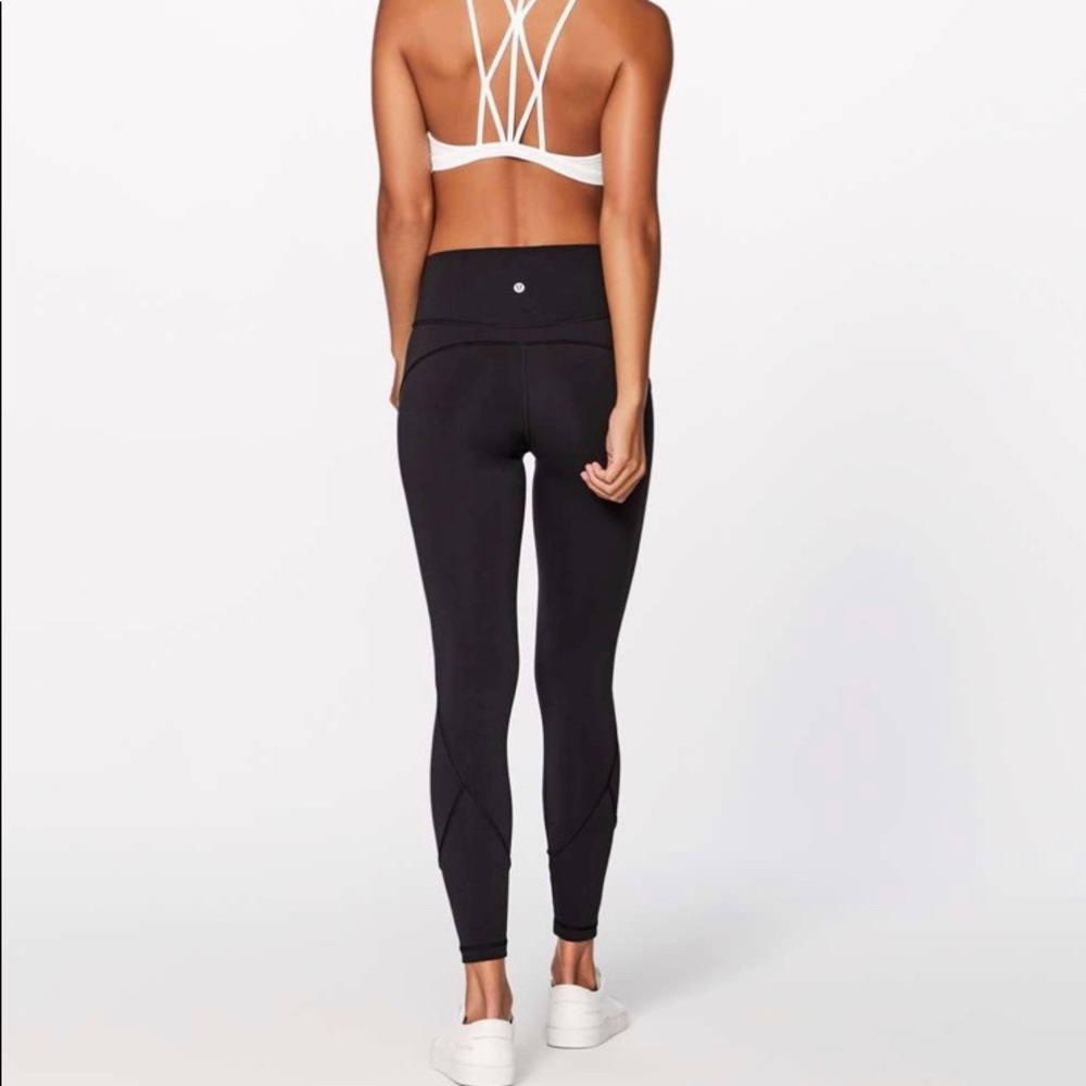 Lululemon In Movement Tight 25” Size 0